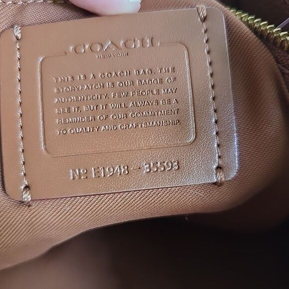 EUC Coach Sutton Hobo No. 35593 in Saddle Brown Pebbled Leather 12"x10"x3" - Picture 13 of 15